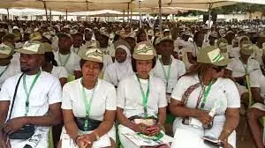 Corps member trains 16 youths on electrical installation