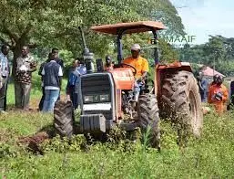 Don says development iron, steel industry will achieve mechanised agriculture