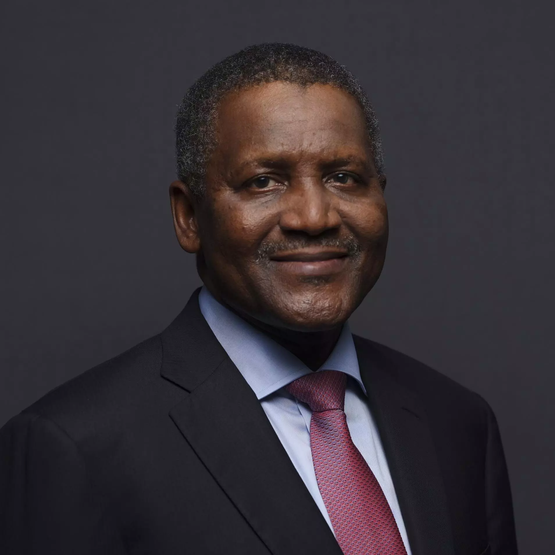 Dangote urges FG to ban maize export