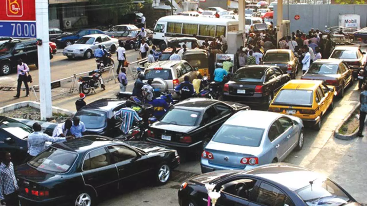 Fuel scarcity: Kanos queues progressively disappearing