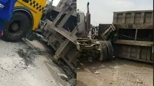 Granite-laden truck kills cart pusher to death in Lagos