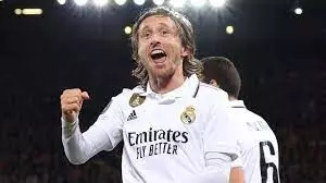 Luka Modric signs new one-year contract at Real Madrid