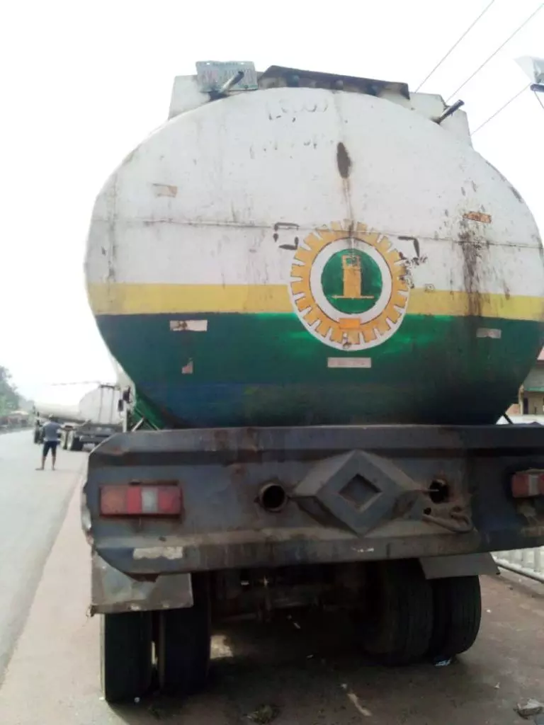 Transporters protest arbitrary increase in truck loading fees