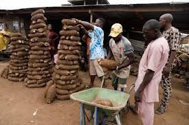 Yam sellers urge FG to curb price hike