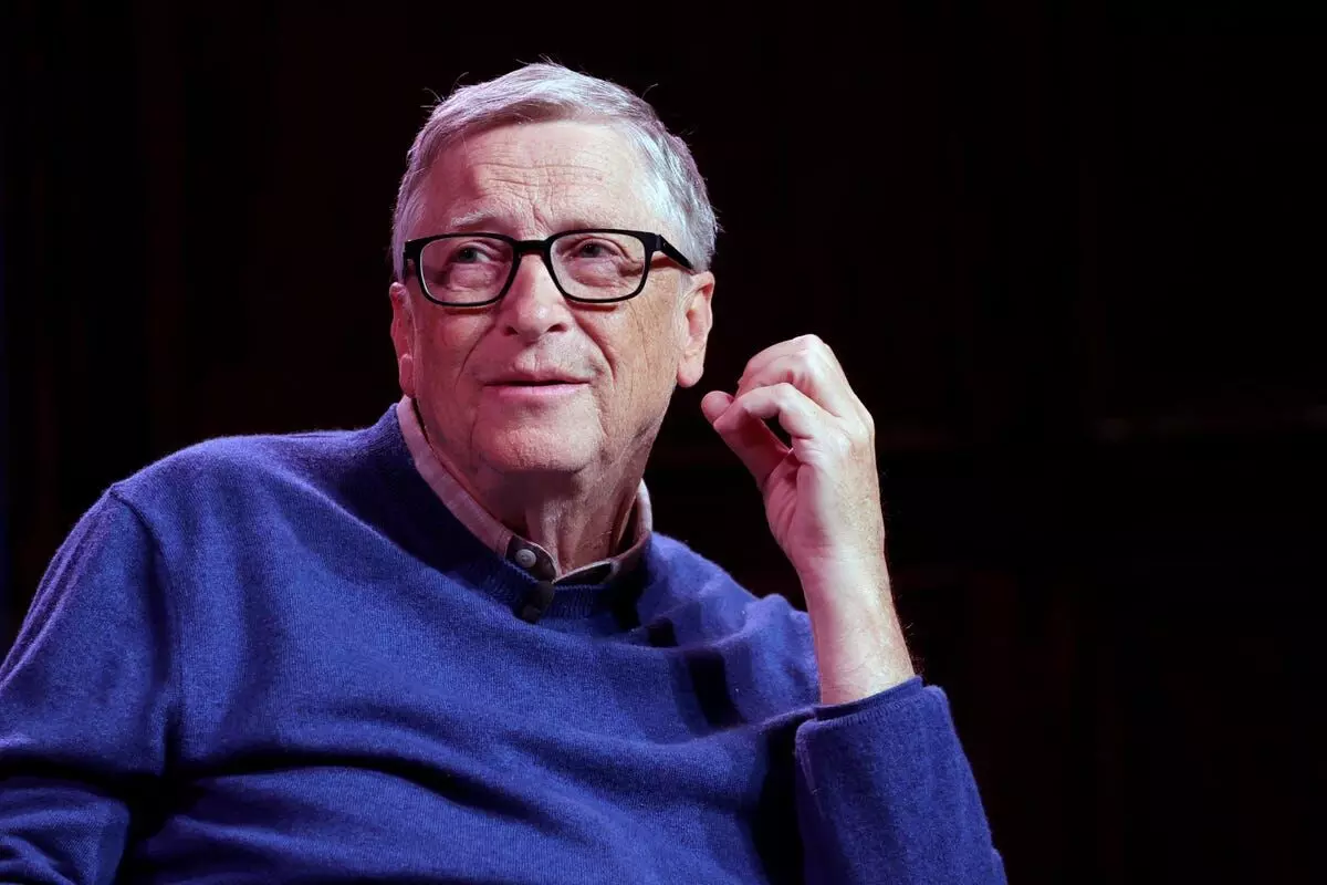 Bill Gates in Nigeria for talks on development solutions