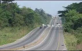 FG to begin palliative work on Sagamu-Ijebu Ode Highway