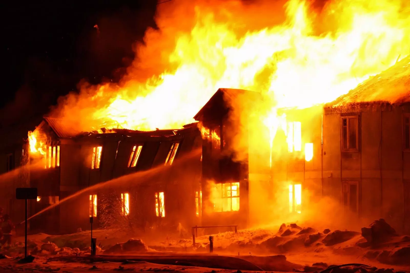 Fire razes building in Abeokuta, kills 80-year-old woman