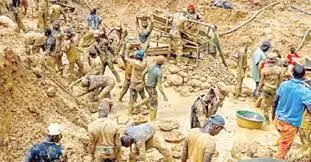 Collapsed mining site kills 13 in Plateau