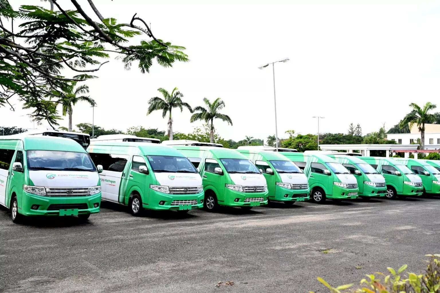 FG hands over 15 CNG buses to transport unions