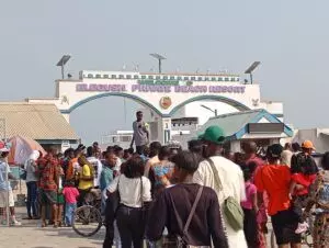 New Year: Fun seekers throng beaches in Lagos