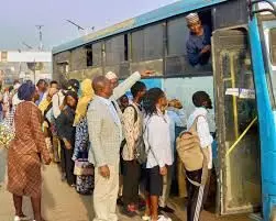 Yuletide: Kwara Govt. approves free transport for returning undergraduates