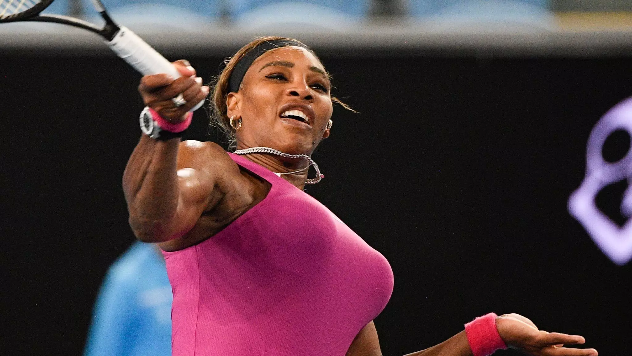 Serena Williams Cruise into Second Round of Australian Open